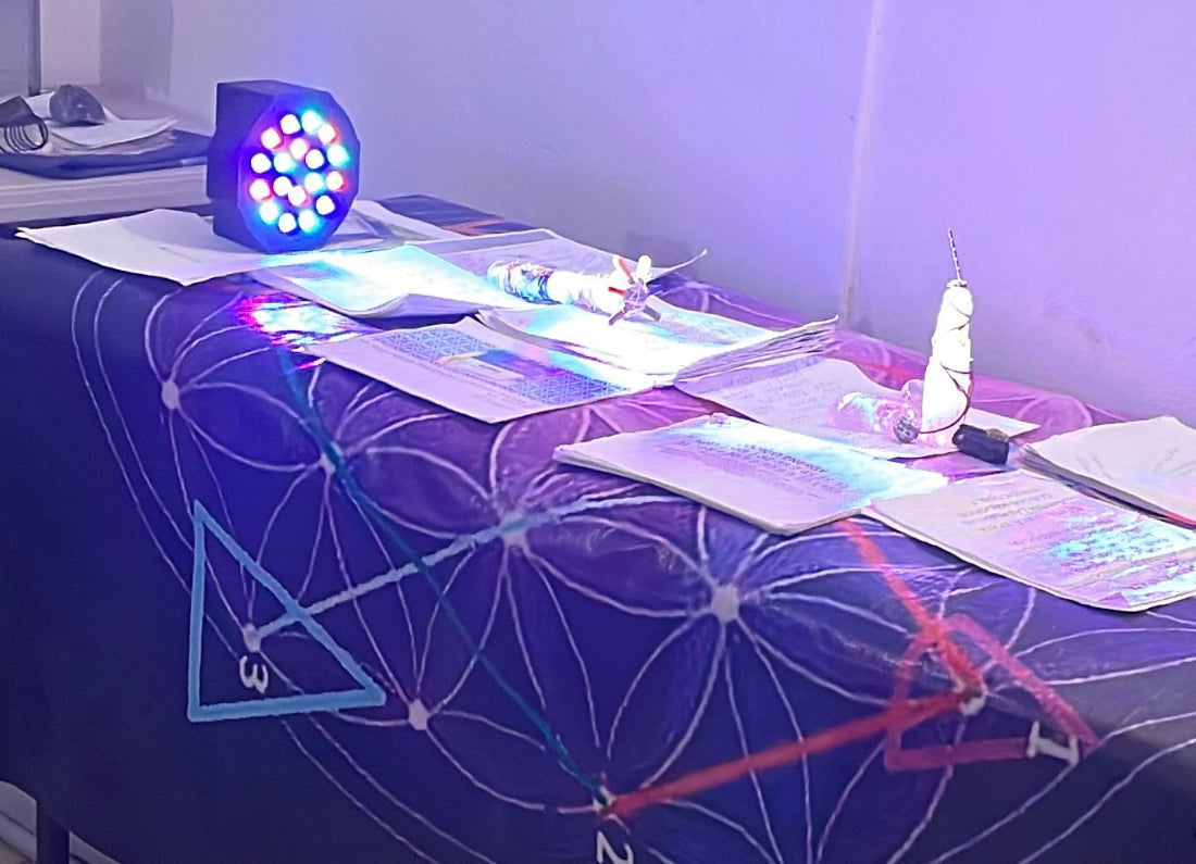Manta Cuántica 369 con diseño holográfico y códigos Tesla de activación energética.